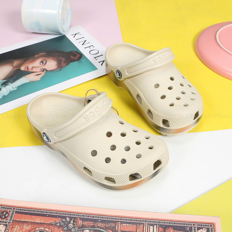 Dép Sục Crocs 4P Phủ 3D Rực Rỡ