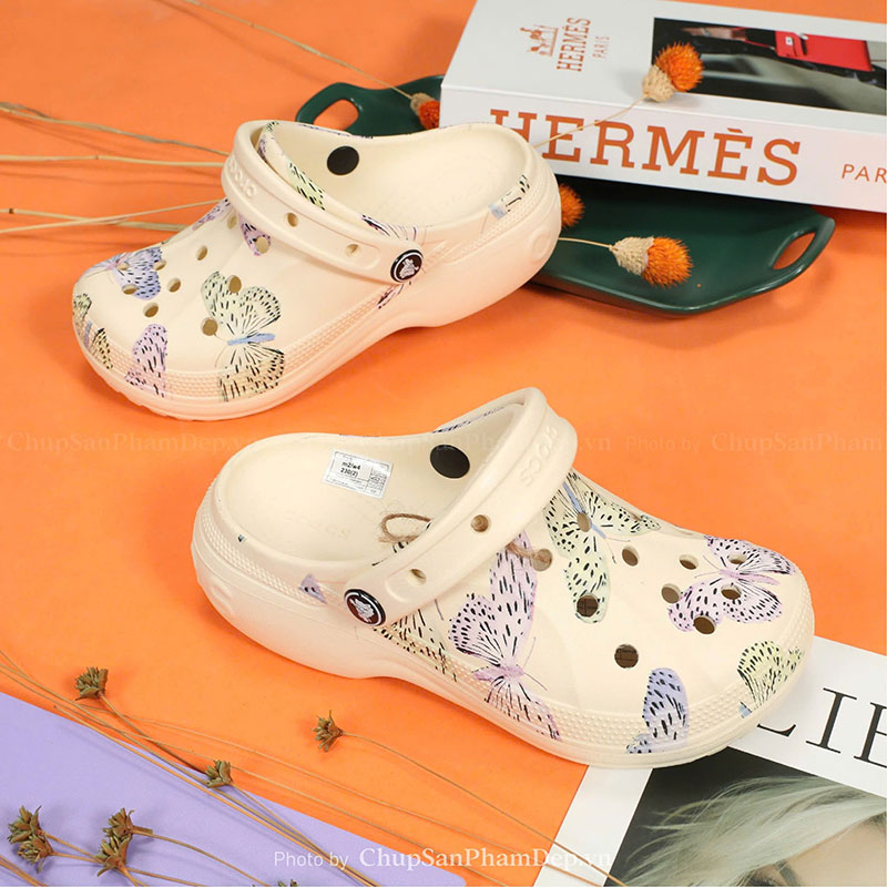 Dép Sục Crocs Bella Bướm Siêu Yêu