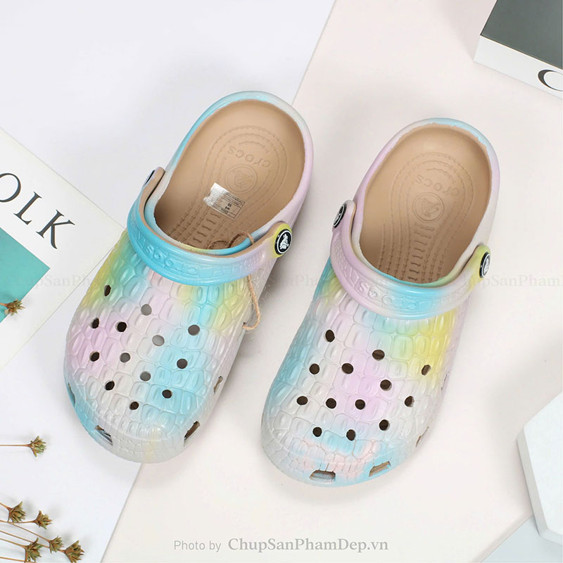 Dép Sục Crocs Canary Phun Sơn Tươi Sáng