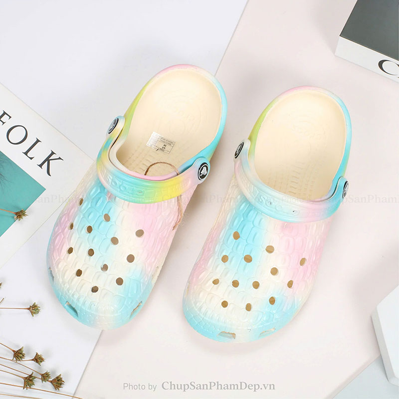 Dép Sục Crocs Canary Phun Sơn Tươi Sáng