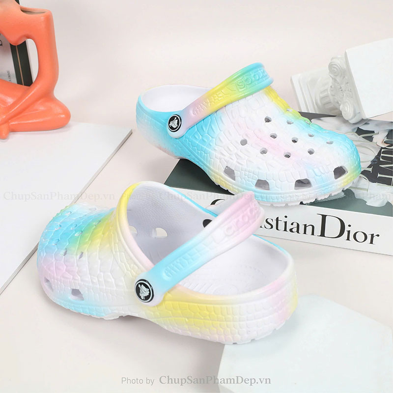 Dép Sục Crocs Canary Phun Sơn Tươi Sáng