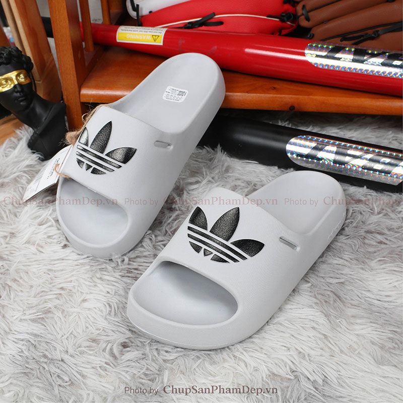 Dép Đúc Adidas Sơn Logo Phong Cách Năng Động