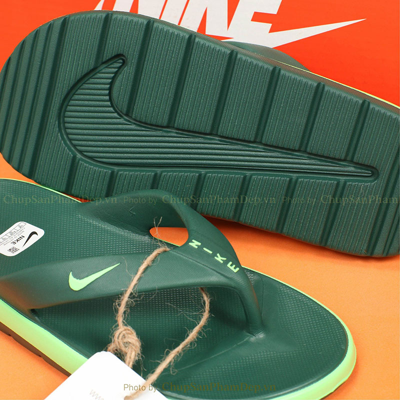 Dép Kẹp Đúc Nike 2024 Sơn Đế Màu Mới Trẻ Trung