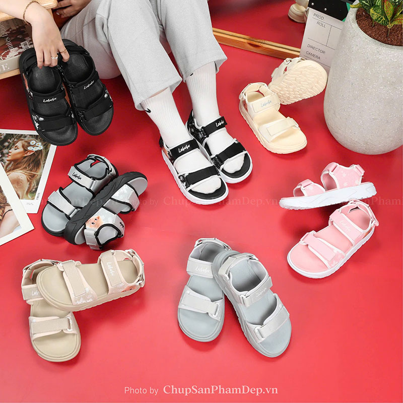 Giày Sandal Labubu Thiết Kế Mới HOT TREND