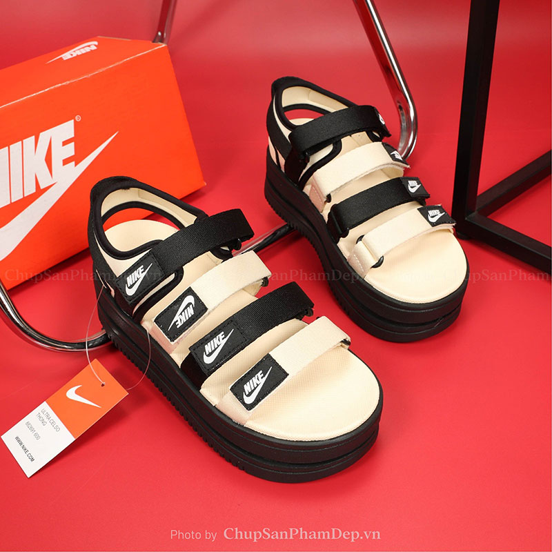 Giày Sandal Nike 3L7P Thiết Kế Độc Đáo